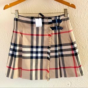 NWT Burberry Mini Skirt 12Y Pleated Classic Plaid XS Wool Silk Buckles